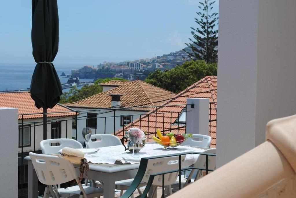 Hotel Vila Rosa - Renovated House Overlooking The Sea à Funchal  Extérieur photo