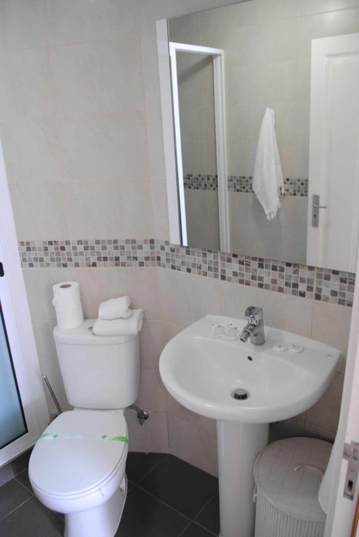 Hotel Vila Rosa - Renovated House Overlooking The Sea à Funchal  Extérieur photo